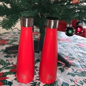 TWO Sip by Swell Water Bottle in Chili red 15oz